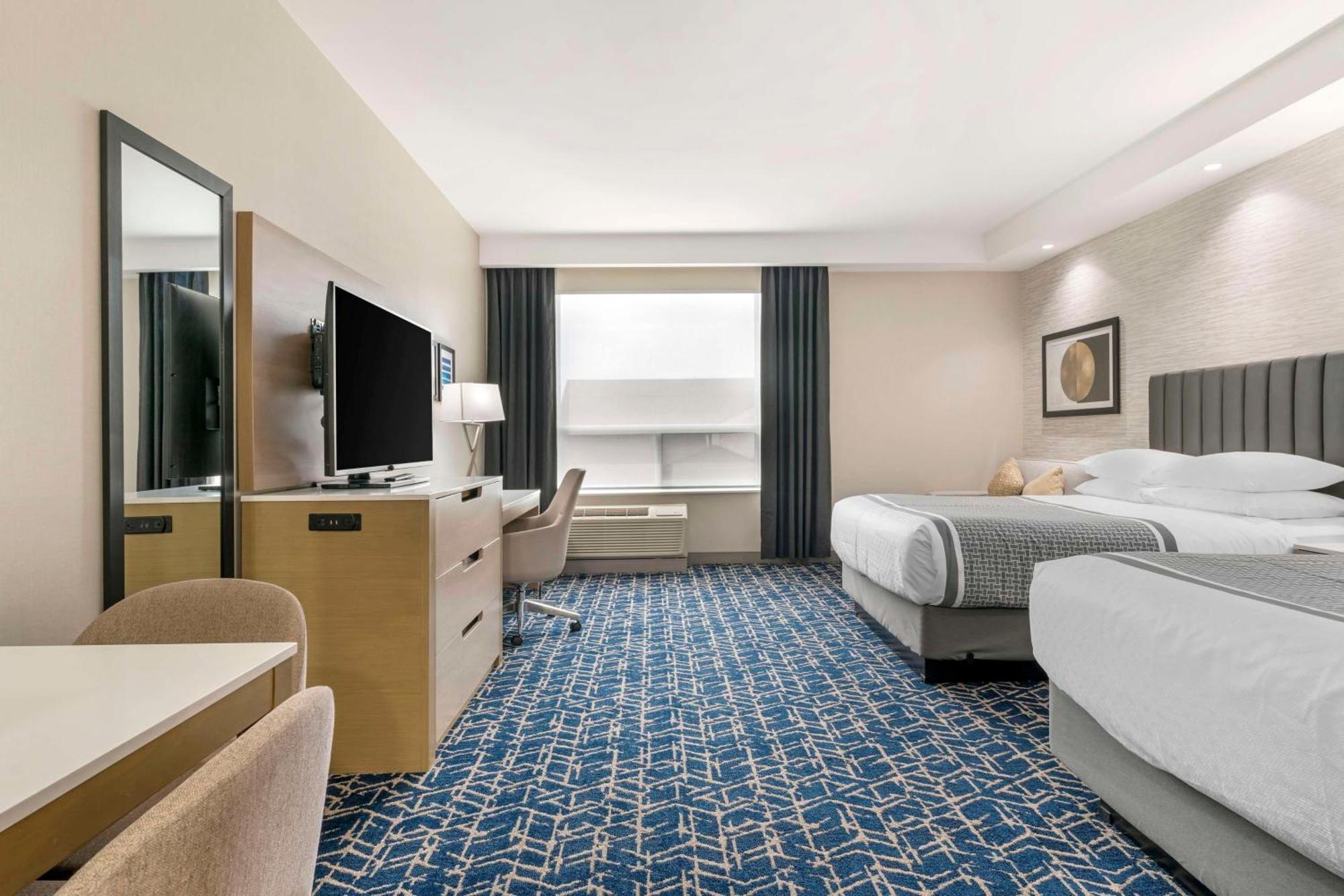 Best Western Premier Route 97 Vernon Exterior photo